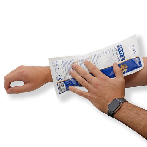 The Easy Ice Large Instant Ice Pack is a go-to solution for on-the-spot cold therapy, an essential item for any sports first aid kit. This instant ice pack is designed to address a range of issues, including bruising and muscle injuries, providing effective relief from pain, and reducing the risk of swelling around injuries. The larger size allows for easy wrapping around injuries and targeting larger muscle groups, making it an ideal choice for physiotherapists and sports-related sprains. With its convenient and user-friendly design, there's no need for pre-cooling offering instant pitch side treatment. The Easy Ice Large Instant Ice Pack is a single-use, disposable option, ensuring a practical and hygienic approach to cold therapy.