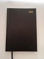 ValueX Desk Diary A4 Week To View 2025 Black - BUSA43 Black