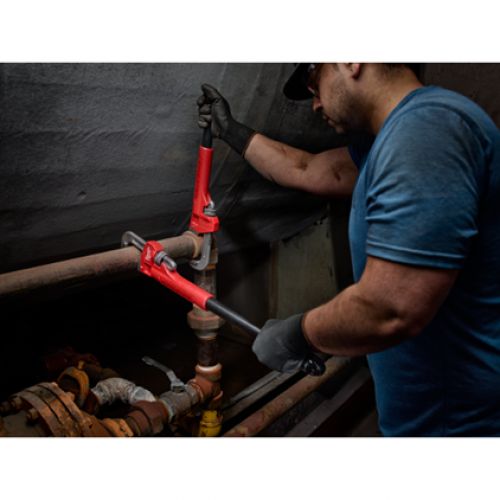 MILWAUKEE ELECTRIC TOOLS Cheater Pipe Wrench, 24 in Long, Red/Black, Steel