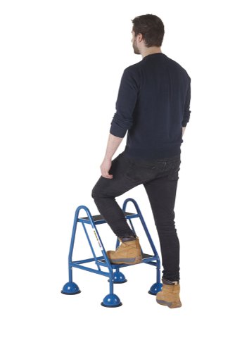 AAP20 | These Climb-It® Domed Feet Steps are manufactured from a strong tubular steel. This range has anti-slip treads to ensure the user has efficient grip. The domed feet have spring loaded castors which engage or disengage, depending on whether or not weight is applied.