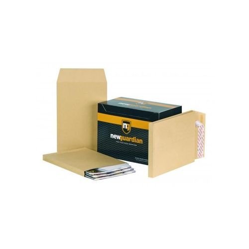 New Guardian Envelope C4 324x229 Gusset Pack 100
