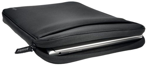 32003J | Laptops have become the go-to essential for mobile business professionals, and the sleek, lightweight Chromebook and MacBook Air are becoming more popular every year.Now you have the perfect lightweight complement to help you carry your laptop or tablet around. The Kensington 11” universal sleeve provides a soft layer of protection to a wide variety of devices up to 11.6 inches, and the interior fleece lining is scratch-resistant to help keep the surface of the device free of marks.A reinforced carry handle allows you to easily hold on to the sleeve and an exterior pocket conveniently stores your device’s accessories.