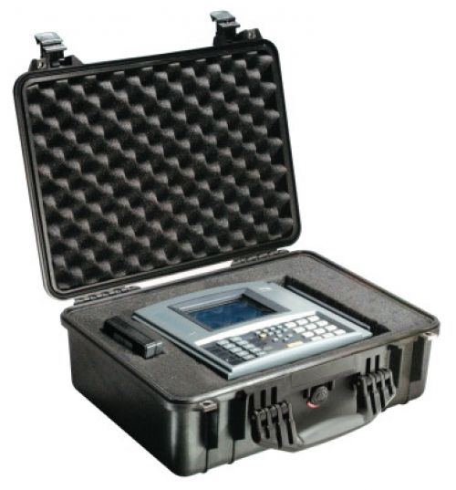 1520 Medium Protector Case, with Logo, 19.78 in L x 15.77 in W x 7.41 in D, Black, with Foam