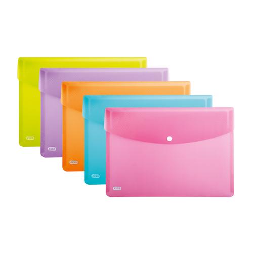 Elba Translucent Wallets Polypropylene Stud Fastening A4 Translucent Clear Ref 400123618 [Pack 5] 292450 Buy online at Office 5Star or contact us Tel 01594 810081 for assistance