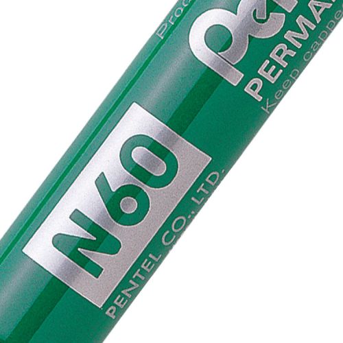 76224PE | Pentel N60 Green is a robust Chisel tip everyday permanent marker.  This Robust permanent marker will write on almost any surface including metal, wood, glass, card and plastic. It has a metal barrel, perfect for long lasting in more harsh working environments!  No wonder they’re the number one choice for industry and commerce.  The ink is fast drying yet rich in colour.  Ink flow is controlled by a valve mechanism to allow a precise application.
