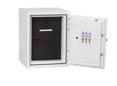 THE PHOENIX DATACARE is designed to meet the requirement of a large capacity fire protection unit for computer backup tapes and digital media such as CD’s, DVD’s and memory sticks. Suitable for use in residential or business premises. 