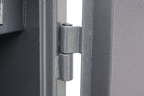 THE PHOENIX TUCANA is a high quality gun safe designed for the secure storage of 3 guns. 