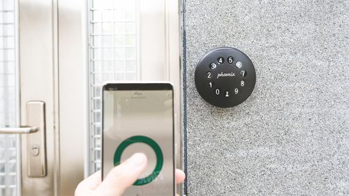 THE PHOENIX PALM is a high quality smart key safe, ideal for House Rentals/Airbnb, Social Care & Homes, Parcel Deliveries, Offices, Schools, Factories, Construction Sites and much more with its Mobile App Control. An easier way to manage your keys, and enjoy your life with peace of mind.