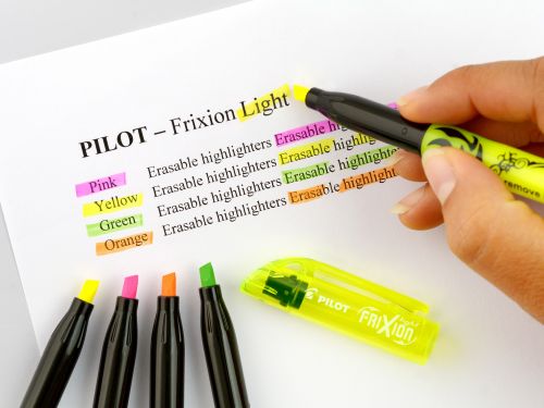 Pilot FriXion Light Highlighter Pink
