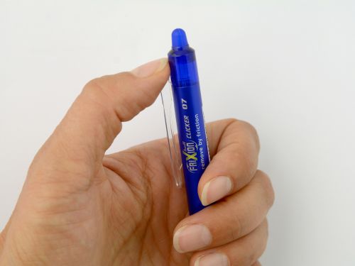 Pilot Frixion Clicker Retractable Roller 0.7mm Blue/Black Ballpoint & Rollerball Pens PE4637