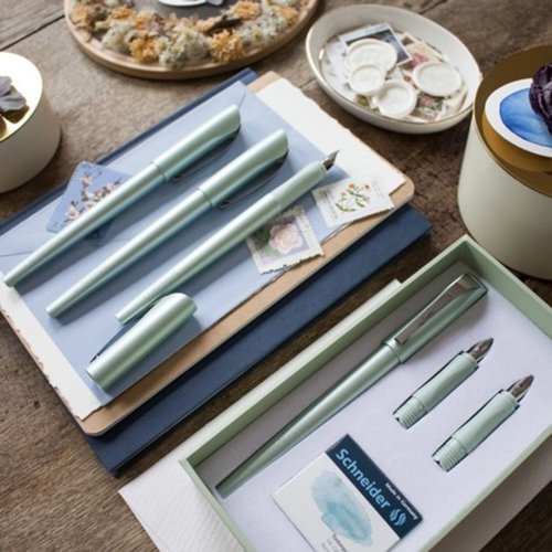 Schneider Callissima Calligraphy & Writing Fountain Pen Gift Set - Mint Gift Set contains  3 Nibs & Coloured Ink cartridges - 143811