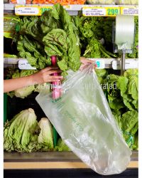 Crown Poly 16 x 28 Pull-N-Pak Fresh Greens 8 Micron HDPE Leafy Vegetables Pack 4 / 475