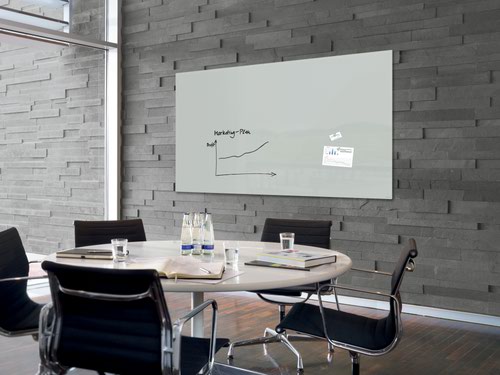 GL231 | As an agile tool, the large magnetic glass boards are ideal for creative brainstorming sessions and contemporary work methods such as Scrum, Kanban, Design Thinking and much more besides. The magnetic glass board in 180 x 120 cm format in grey is the perfect setting for your ideas and eye-catching on any wall.Box contents: 1x Glass whiteboard, screws, anchors for solid walls, mounting instructions incl. drilling template, 2 extra-strong SuperDym magnets GL705 (silver, cube design)