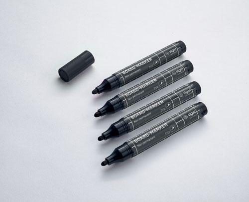 BA012 | The pens from the SIGEL range come in strong, bright colours, ideal for writing on smooth surfaces in the office, home office and around the home. The easy-to-erase board marker (black, odourless ink, free from toluene and xylene, 4 pens in a set) with a round nib for fast, smooth writing can be used for white glass magnet boards, whiteboards and flipcharts.Box contents: 4x Glassboard markers (BA012)