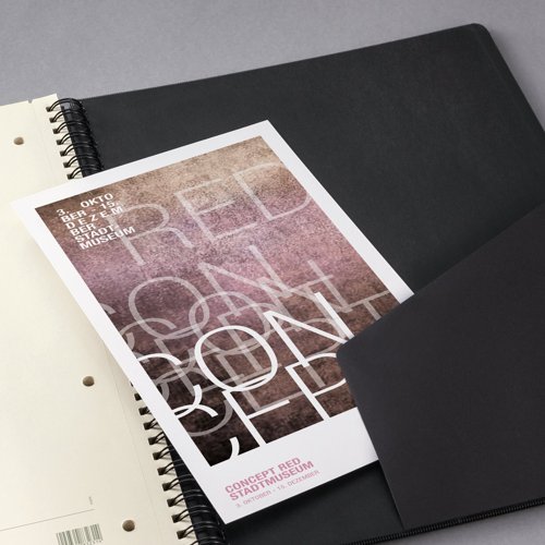 Conceptum spiral notepad black lined. Hardcover jacket with a grooved synthetic surface.