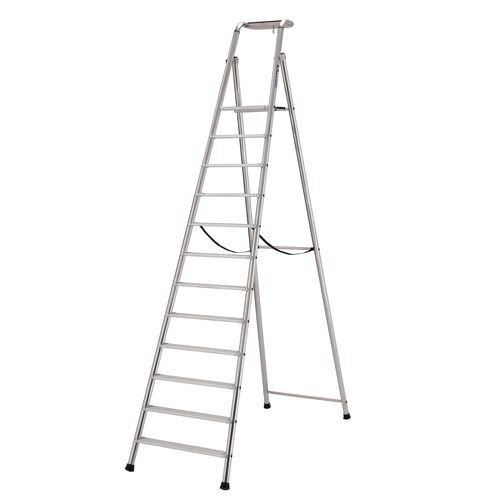 Extra heavy duty aluminium step ladders