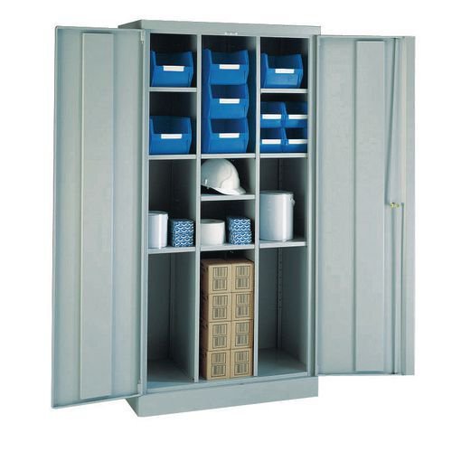 Utility cupboard - 9 shelves