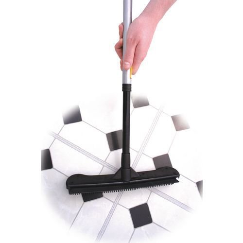 Rubber sweeping brush