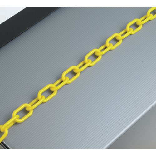 This yellow chain barrier is designed for use with the VFM chain barrier system and is quick and easy to install. The chain is flexible and can be joined with other chains to create a customised barrier according to your specific needs. You can use your barrier both indoors and outdoors, as it is weather proof and corrosion resistant as is the bollard and base which are sold separately. The 10mm chain is hard wearing and long lasting, whatever your purpose.