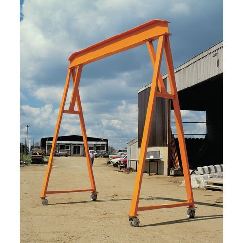Heavy duty gantries, out braced 2000kg, 4000mm span