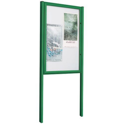 Freestanding outdoor noticeboards