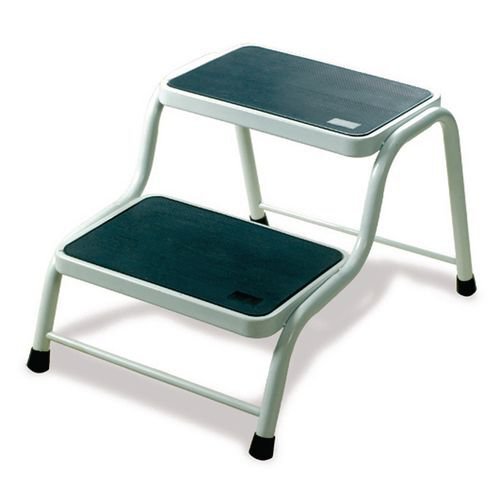 Deluxe steel step up stool