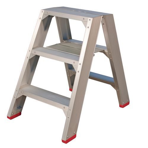 Heavy duty aluminium step stool