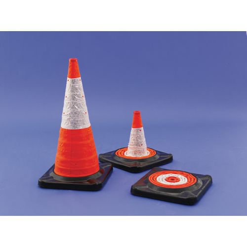Space saving collapsible traffic cone