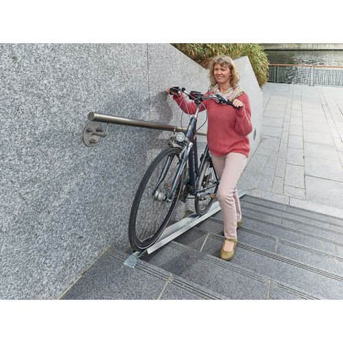 Cycle ramp for stairs
