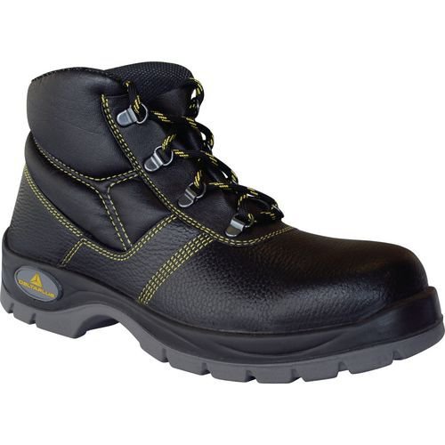 General purpose leather safety boots