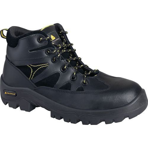 Water resistant hiker safety boots