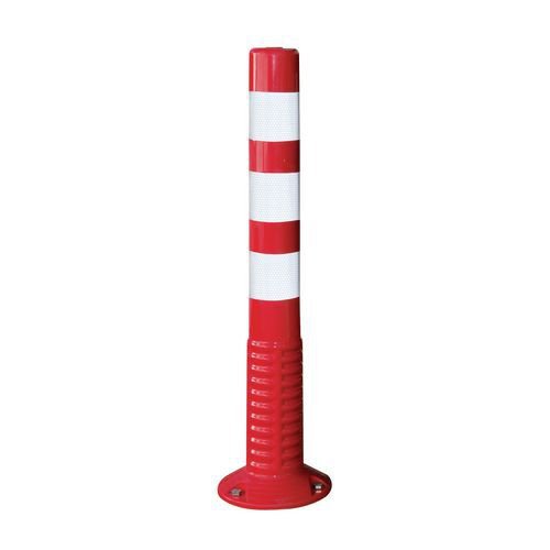 Flexible traffic post