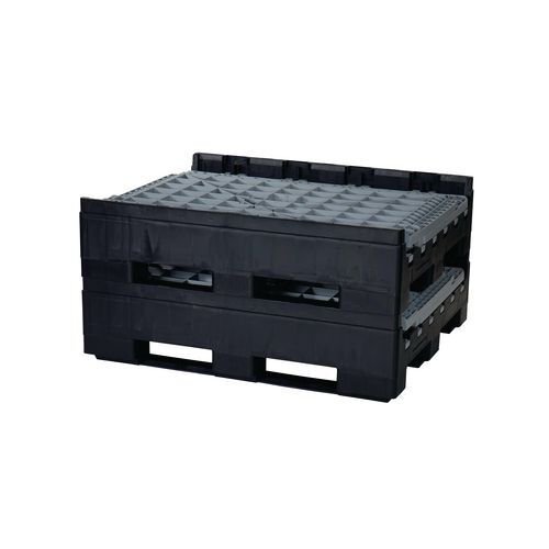 Folding plastic pallet box with drop gate