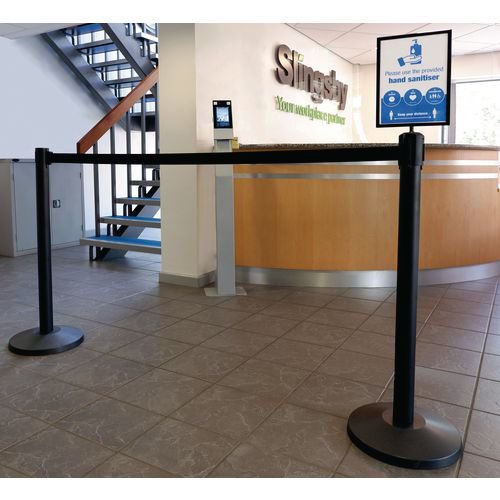 Budget retractable barrier