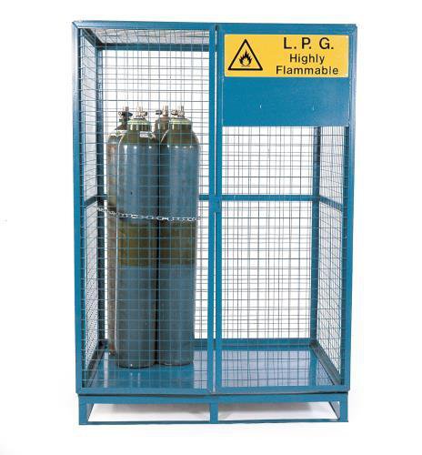 Gas Cage with Pallet Base