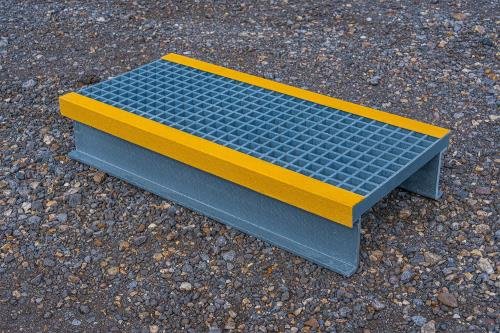 Grp Step Over Platform 464 X  996 X 238mm (200mm Clearance) Grey/Yellow