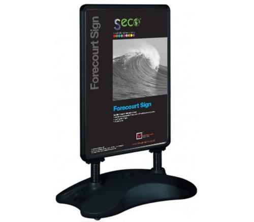 24807SS | The silver forecourt sign is a very strong and durable unit that supports a large A1 print.A high-quality A1 forecourt sign, with water-fill base. It has built-in wheels for easy movement and great stability.The print can be easily and quickly changed, as the unit has snapframes either side, for simple poster change. Simply 'snap open' and close.