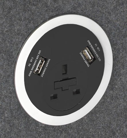 Power Module with 1 x UK Socket and 2 x Smart Charge Black/Silver