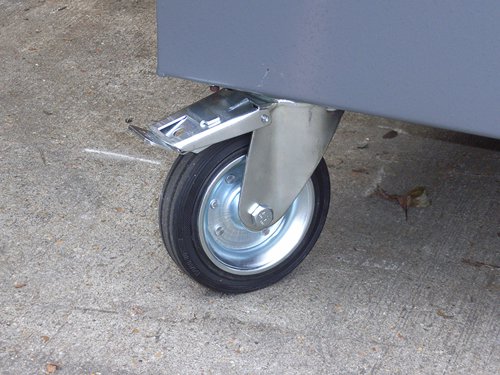Many of Armorgard’s products have been designed to be fitted with quick-fit, heavy-duty casters. Top quality, rubber-tyred casters with a steel centre - supplied withall necessary fixings.Supplied as a set of 4 castors
