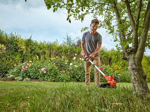 BLACK + DECKER BCSTA5362L1 AFS® Strimmer®with brushless motor technology, delivers improved power efficiency and longer runtime for extended life. It has a 33cm cutting capacity, perfect for fast and efficient cutting over larger garden areas. Make light work of edging with the simple Trim & Edge™ feature, just simply flip the head for a neat and tidy cut along borders and edges.Save time with the innovative AFS™ Automatic Line Feed System which supplies a simple line feed automatically avoiding the need to get grubby pulling out line. Comfortable to use, the secondary adjustable handle gives you full control and comfort at all angles. There is also an easy to use extendable pole for personal height adjustment for comfortable operation.Cordless convenience. Part of the 36V battery platform for long lasting power without the hassle of a cord. The 36V BLACK+DECKER battery is compatible across all other BLACK+DECKER 36V tools.Supplied with: 1 x 36V 2.0Ah Li-ion Battery and 1 x Charger.Specifications:Cutting Width: 33cm.Line Diameter: 1.6mm.Charge Time: 115 min.