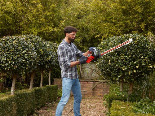 B/D BEHTS401 Hedge Strimmer® with Saw Blade 55cm 500W 240V