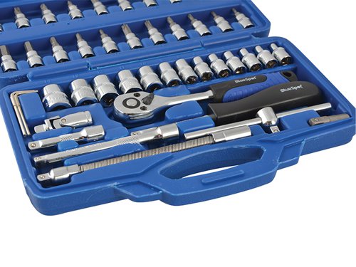 This BlueSpot 46 piece socket set contains a variety of useful sockets which are supplied in a blow mould case for handy storage.The set includes the following: 13 x 1/4in drive sockets: 4, 4.5, 5, 5.5, 6, 7, 8, 9, 10, 11, 12, 13 and 14mm21 x 1/4in drive bit sockets:3 x Flared: 4mm, 5.5mm, 7mm.3 x Phillips: PH1, PH2, PH3.3 x Pozidriv: PZ1, PZ2, PZ3.6 x Hex: HW3, HW4, HW5, HW6, HW7, HW8.6 x TORX: T10, T15, T20, T25, T30 and T40.3 x hex key wrenches: 1.5, 2.0 and 2.5mm.1 x 1/4in drive universal joint.2 x 1/4in drive extension bars: 2in and 4in.1 x 1/4in drive flexible extension: 6in.1 x 1/4in de-sliding T bar.1 x 1/4in drive quick ratchet handle.1 x handle.1 x 1/4in drive spinner handle: 6in.1 x 1/4in drive bit adaptor.1 x Blow case.