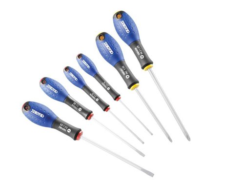 The Britool BRIE160902B 6 piece screwdriver set includes 4 screwdrivers for slotted heads (mechanic's screwdrivers): 2.5 x 75 - 3 x 75 - 4 x 100 - 5.5 x 125mm, and 2 Phillips® screwdrivers: PH1 x 100 - PH2 x 125.These Britool screwdrivers have a bi material ergonomic comfortable and effective handle. In addition, they have a round chrome plated blade in chrome vanadium steel each with a sand blasted tip.