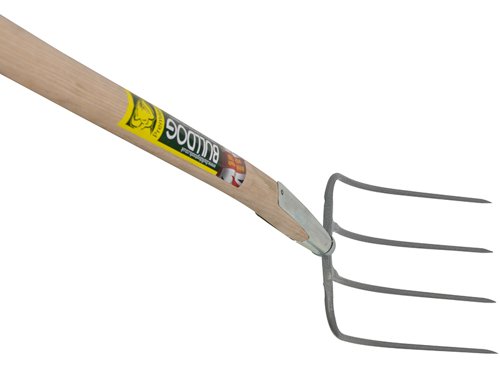 BUL1711 Manure Fork 4 Prong 1200mm (48in) Handle. This strong, hard-wearing and well balanced fork is perfect for manure moving tasks.It has a lightweight ash shaft and four sharp steel prongs that penetrate easily. The head is perfectly angled for loading.4 Steel prongsHandle length 48” (1219mm)Made with American & German FSC Ash