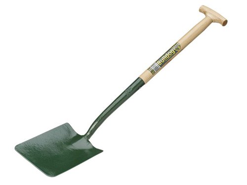 Square mouth shovel used for shovelling out or backfilling trenches, concrete mixing, working tarmac and moving sand, cement and chippings etc…Size: 000Width: 8inHardwood shaft: 28in.T handle.