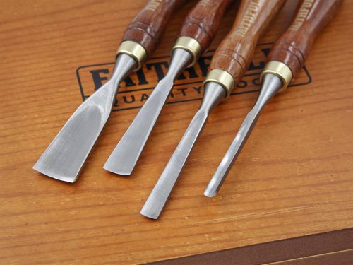 FAI Woodcarving Set of 12 in Case