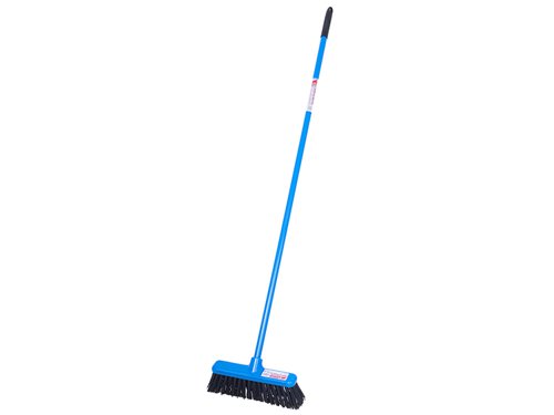 The Complete Gorilla Broom?½ has been designed with unique features to make your job easier. Fitted with an integrated scraper blade, makes removing ??????ústuck bits?????™ even easier. The anti-clog channel cuts down flying dust for a clean sweeping action. The extra wide head means you can shift more with minimal effort.Ideal for use in wet environments, as the non-porous polymer head and bristles won't absorb any fluid. Excellent to use on various floor types: rubber, hard and decking. Made from UV and frost-resistant materials, meaning it can be kept outside all year without fading or cracking.1 x Red Gorilla Complete Gorilla Broom?½ Blue 300mm (12in)