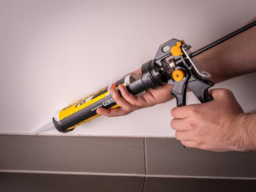 The Roughneck® Vari-Flow Heavy-Duty Sealant Gun easily switches between a thrust ratio of 12:1 and 25:1 for exceptional power with minimum force. The non-drip selector is ideal when working indoors or at height to avoid spillage. The rotating barrel and comfortable rounded grip ensure maximum control and reduce fatigue. Quick-release mechanism and hook end for easy cartridge change.Suitable for cartridges up to 400ml.