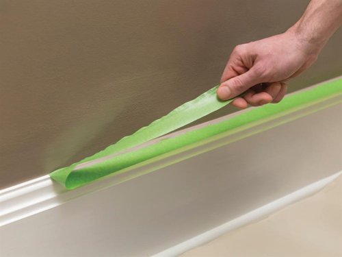 FrogTape® Multi-Surface is a medium adhesion painter's tape for use on painted walls, wood trim, glass and metal. Designed for use with Emulsion Paint. For best results remove FrogTape ® immediately after painting.FrogTape® is the only painter’s masking tape treated with PaintBlock® Technology. PaintBlock® reacts with emulsion paint to form a micro-barrier that seals the tape edges. The result is the sharpest lines possible, making touch-ups a thing of the past.FrogTape® is a true innovation, saving you time, money and giving you professional results first and every time. Keeps paint out, Keeps lines Sharp ™This Shurtape FrogTape® Multi-Surface Masking Tape has the following specification:Width: 48mmLength: 41.1m