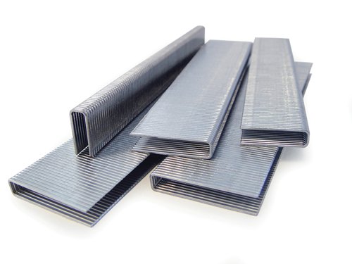 Tacwise 91 Series Galvanised Narrow Crown Divergent Point Staples are ideal for subflooring hardwood.Divergent point staples twist as they enter the timber, creating greater staple retention.Suitable for 191EL/S Pro Stapler/Nailer, Tacwise 35 Duo Nailer/Stapler, Tacwise 50 Duo Nailer/Stapler, Ranger 40 Duo and other major brands in the market within their range capacities.Size: 18mm.Pack Quantity: 1000.